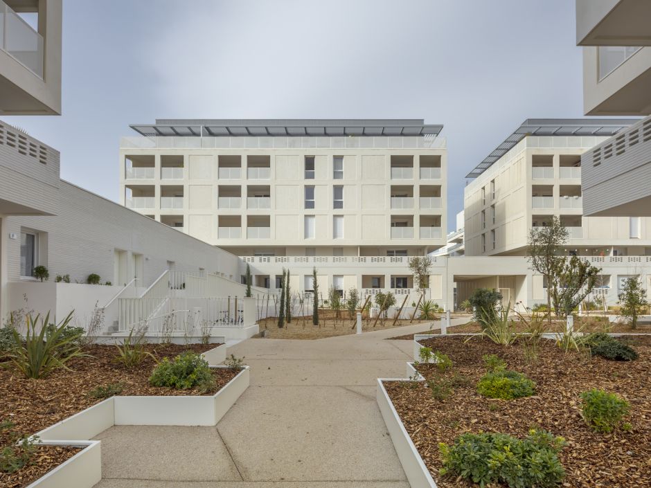 Giraud Cosmopoly Giraud Cosmopoly